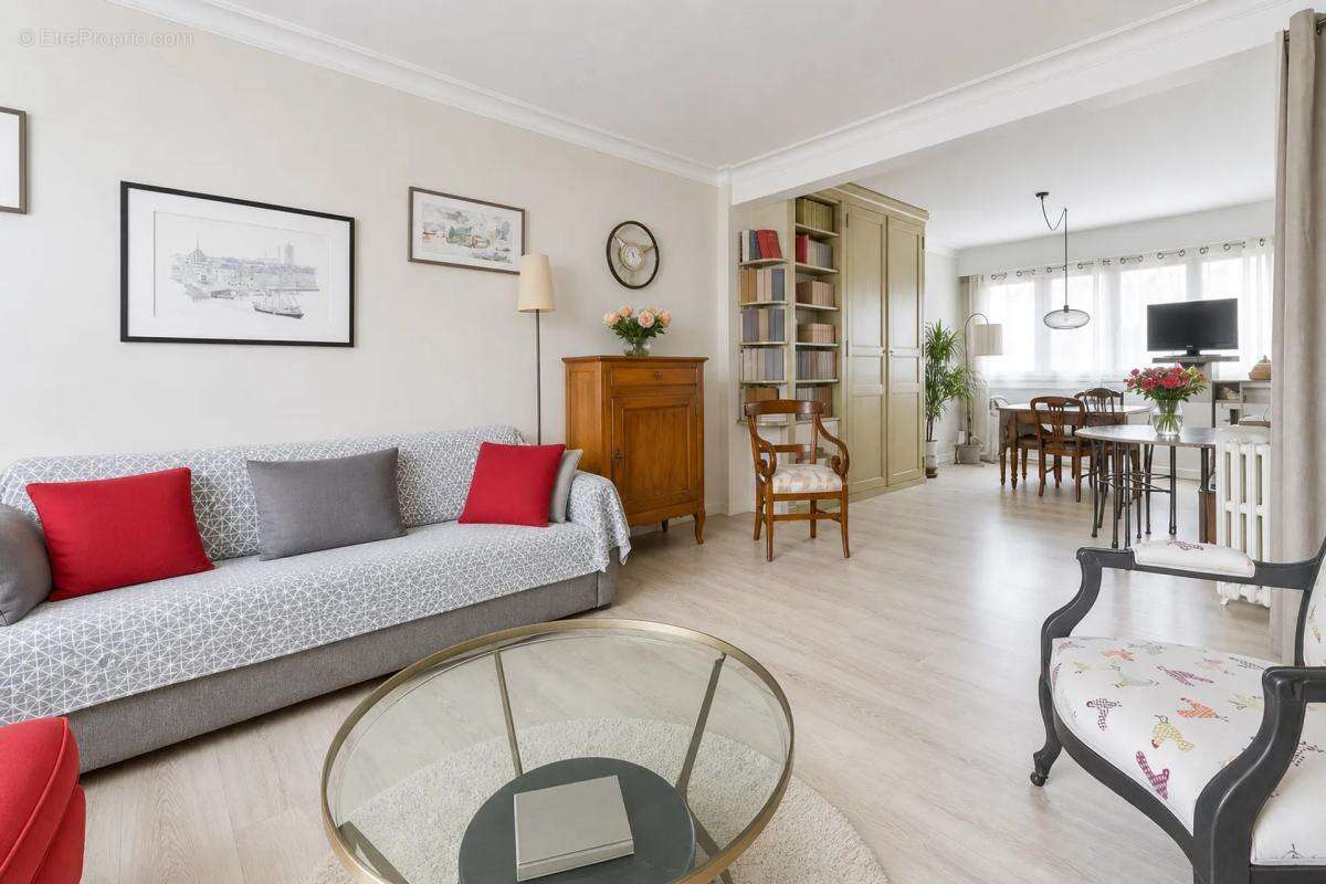 Spacieux T5 de 92 m² avec jardin privé copropriété- - photo 7