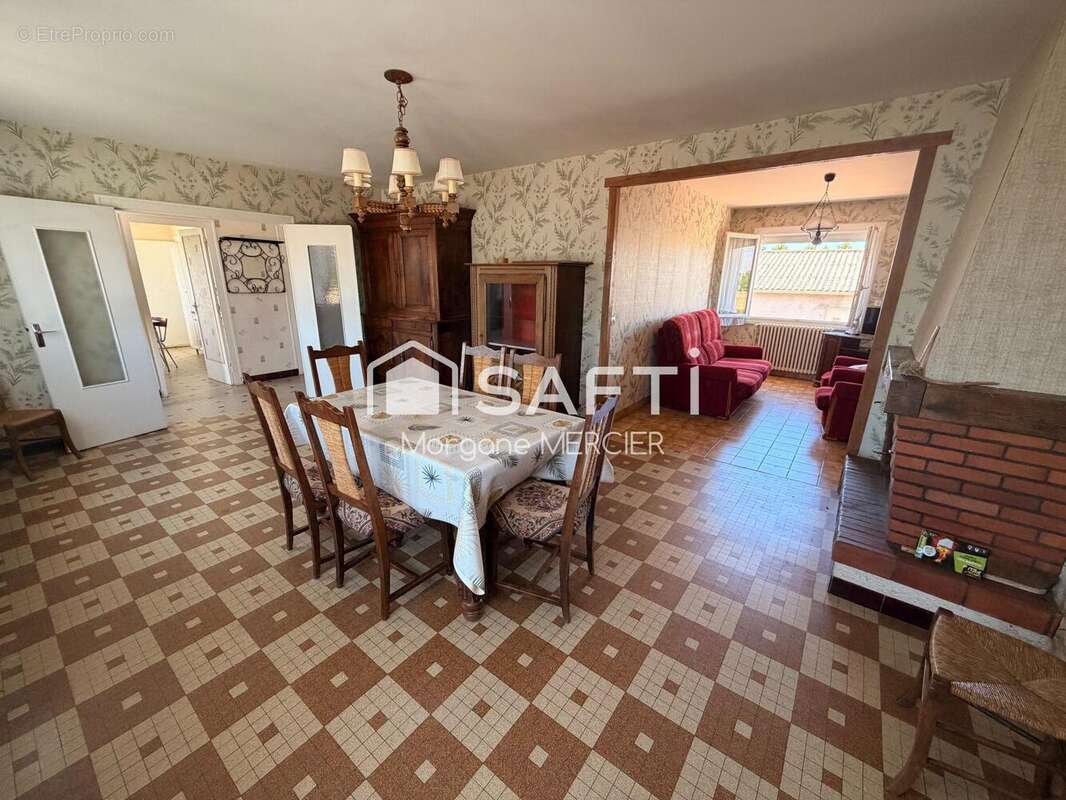 Maison 129 m² à Sainte-Verge  - photo 2