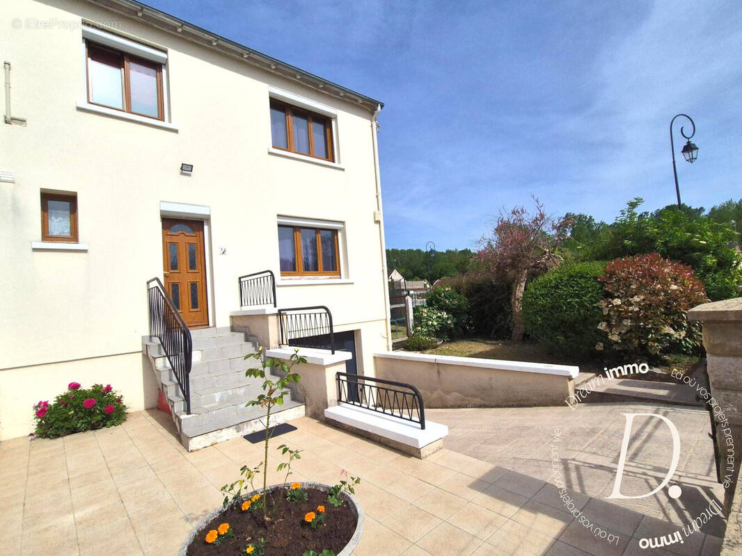 maison vue de façe - Maison à GASNY