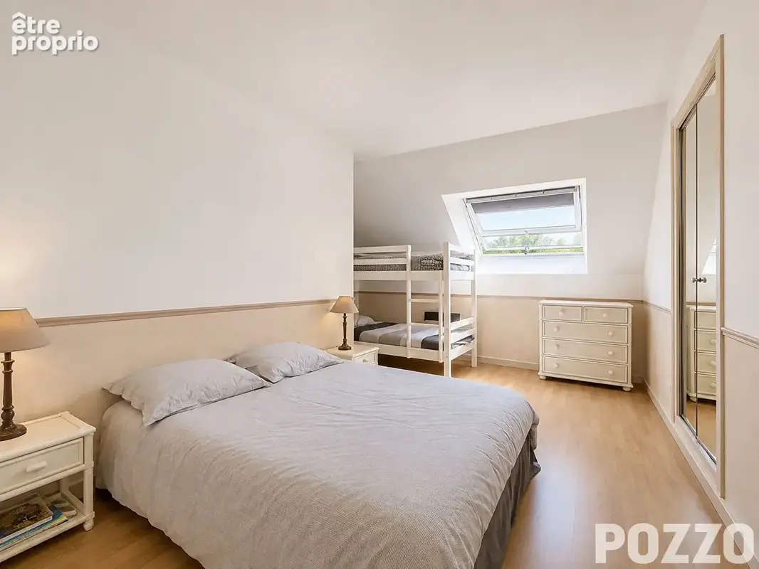 A VENDRE- Maison 195m² - Piscine - SAINT-PAIR-SUR-MER (50380) - photo 14