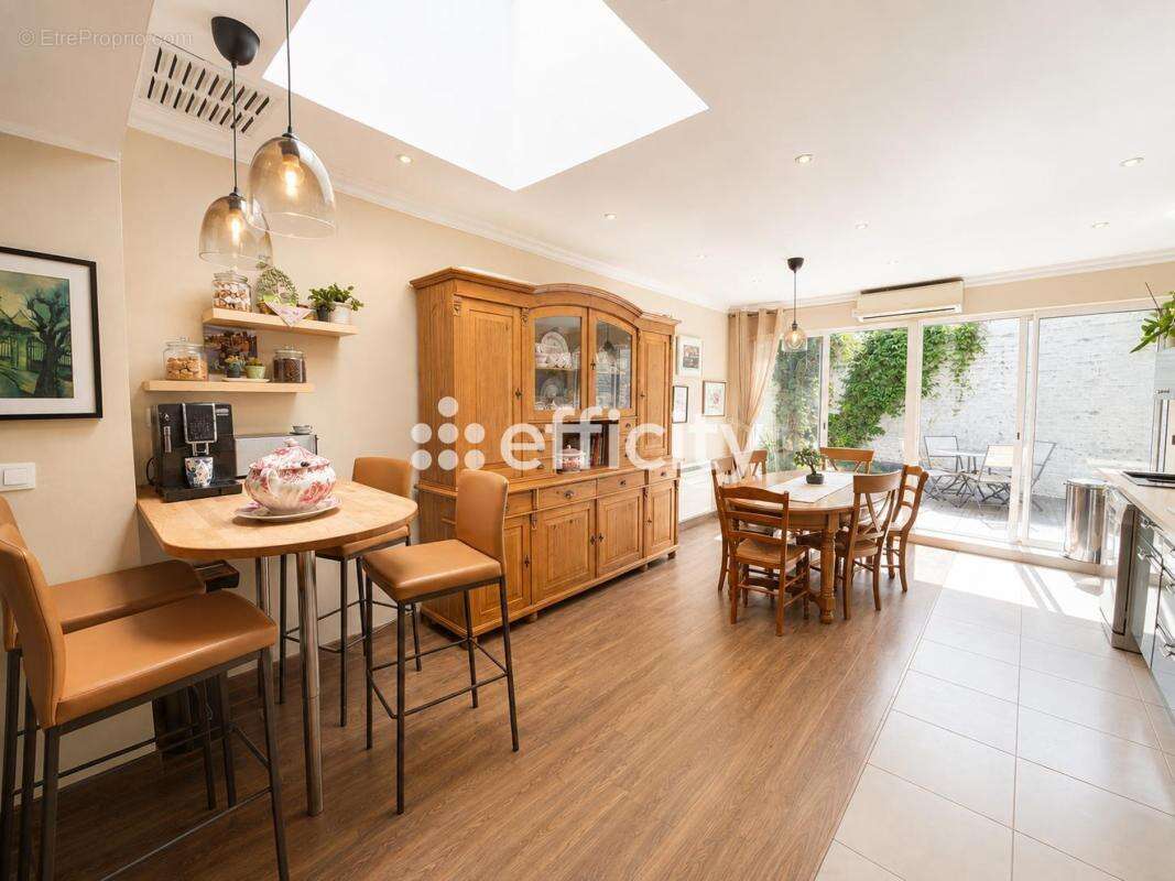 Maison 120 m² à Roubaix  - photo 3