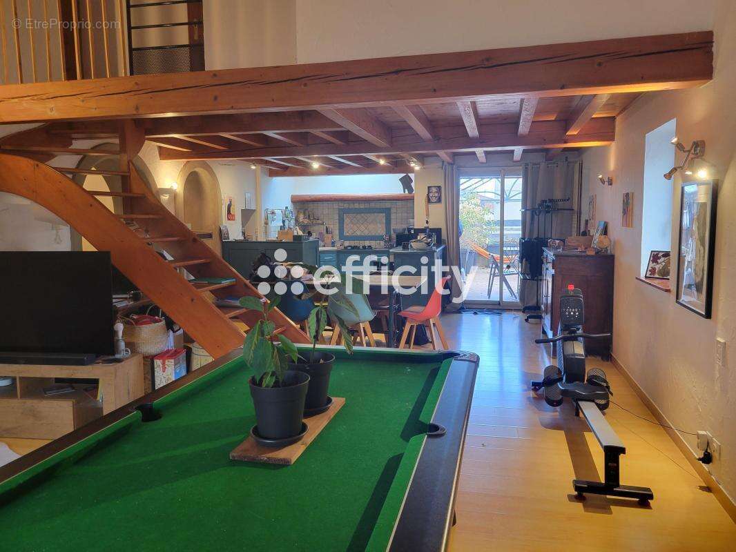 Appartement à BOURG-DE-PEAGE