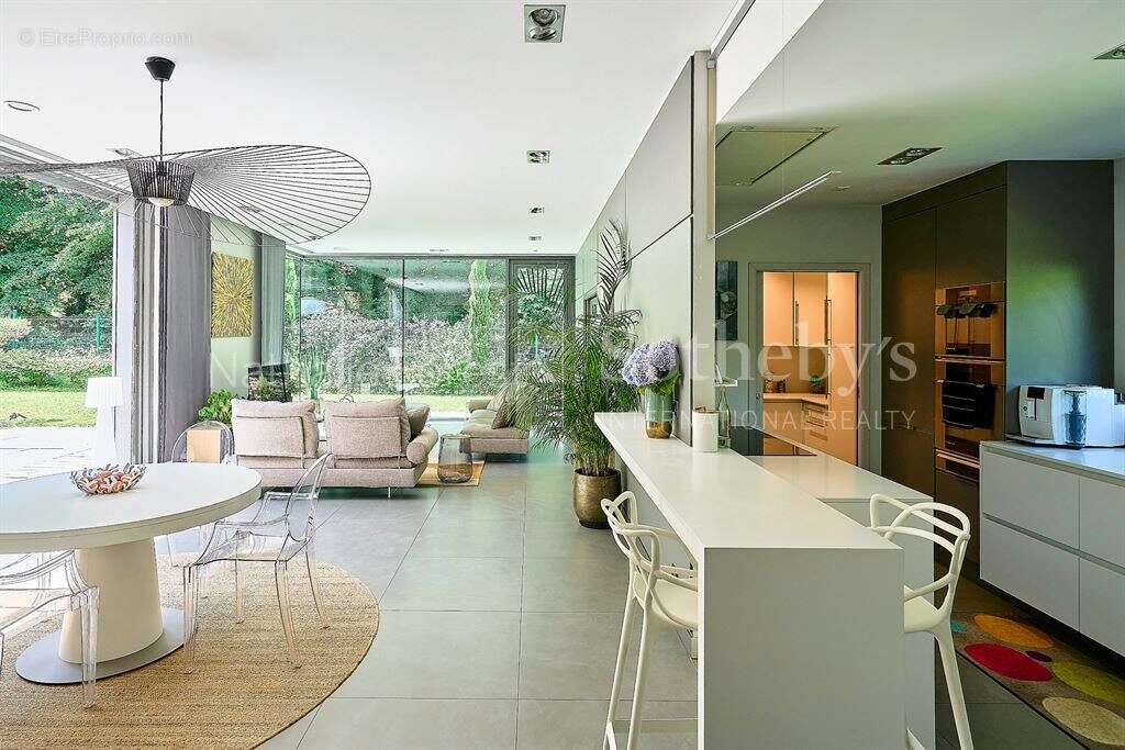 Wasquehal , 1 er rang sur golf . Exclusivité . villa cubique 3ch . Piscine couverte . garage - photo 9
