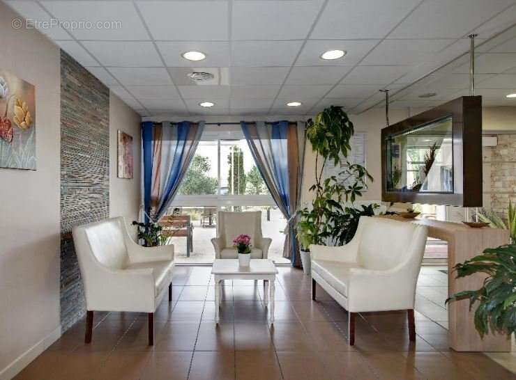 INVESTISSEMENT LOCATIF  Jonzac  Résidence EHPAD Résidence du Bourg Nouveau  6.55 % de rentabilité - photo 9