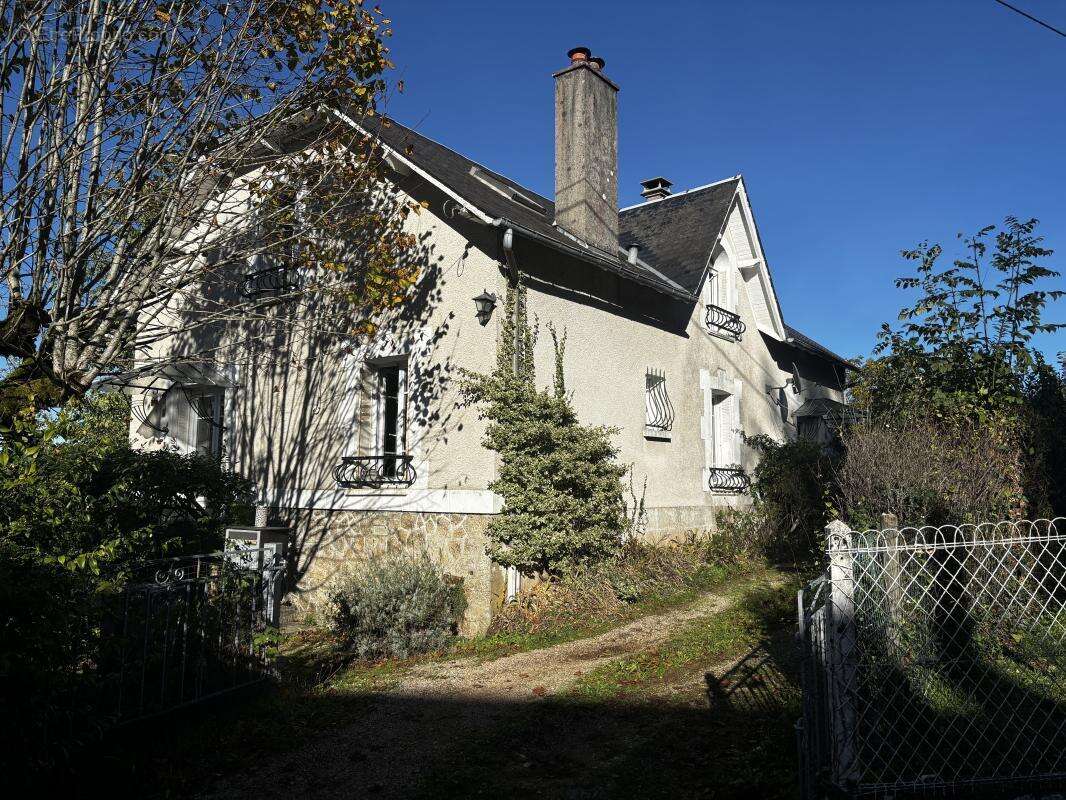 Maison à LA PORCHERIE