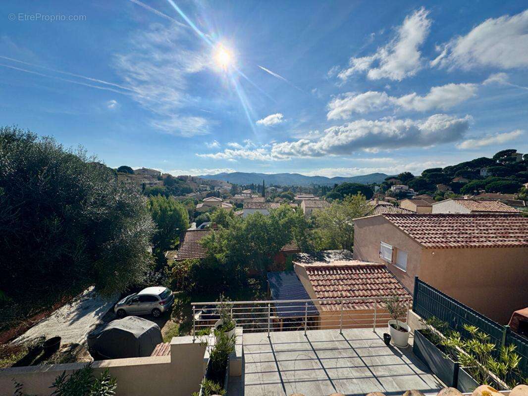 Maison à BORMES-LES-MIMOSAS