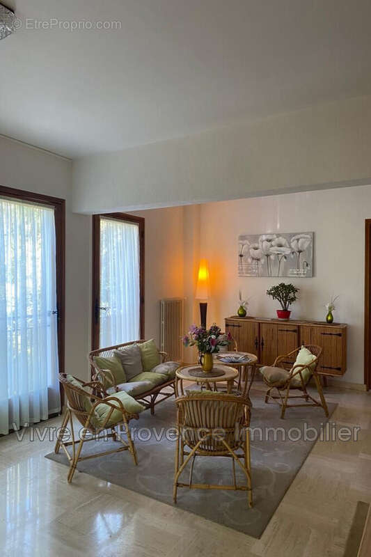 Commerce 612 m² à Cavalaire-Sur-Mer  - photo 5