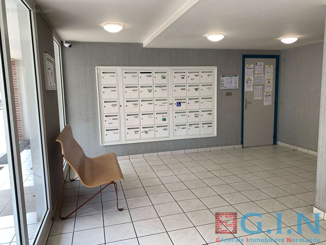 Rouen / studio / garage / terrasse - photo 10