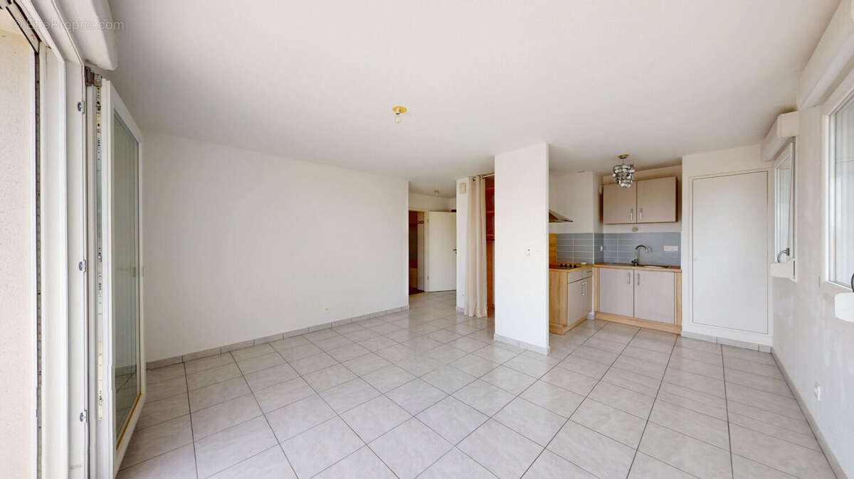 Appartement 44 m² à Besancon  - photo 3