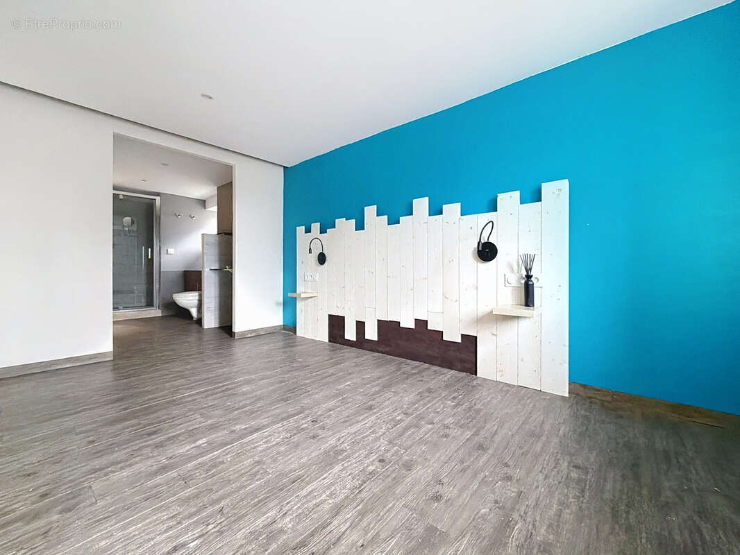 Maison à SAINT-BONNET-LA-RIVIERE