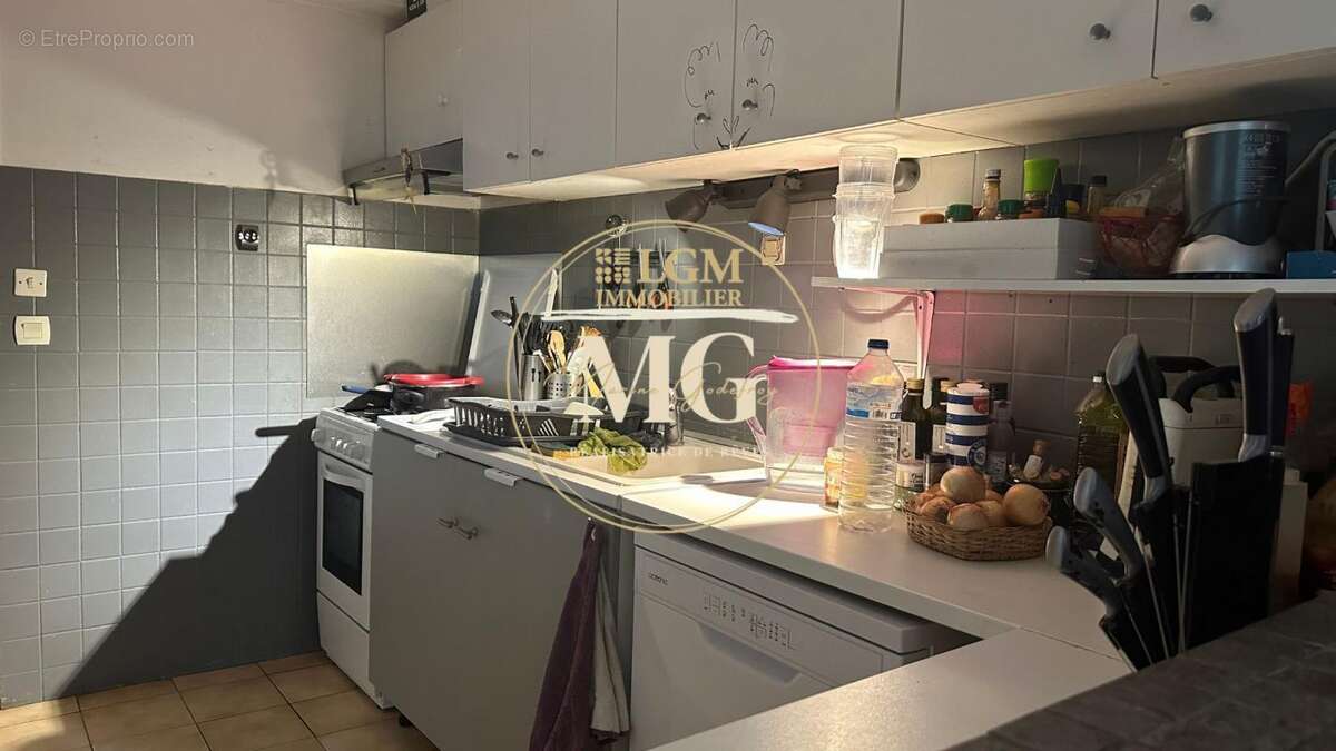 Appartement à MAUGUIO