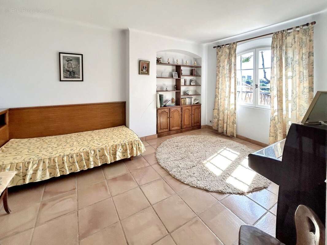 Propriété de caractère à Antibes – Quartier Eucalyptus - photo 20