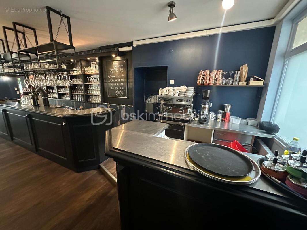 Commerce à LA CHARITE-SUR-LOIRE