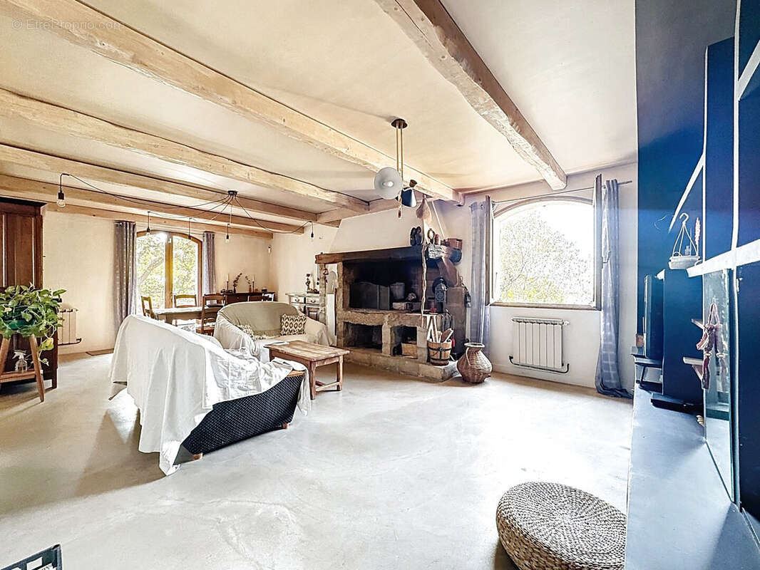 Maison à PUYLOUBIER