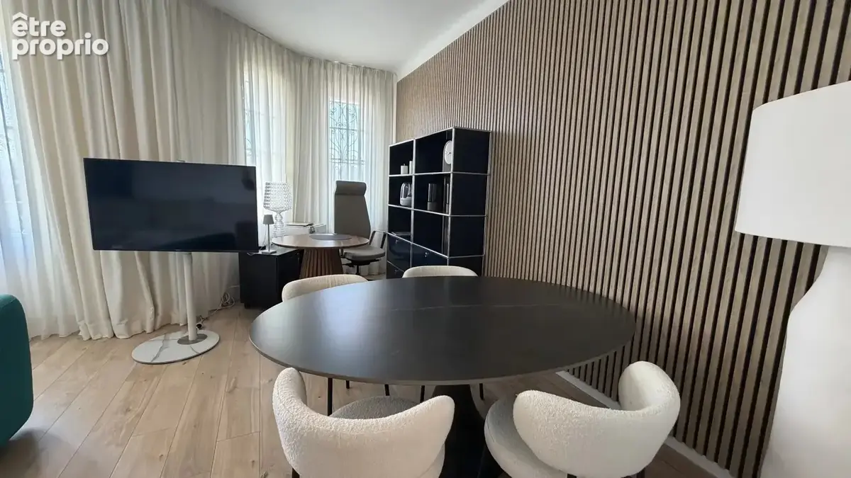 Cannes – Appartement rénové de 56 m² vendu meublé - photo 2