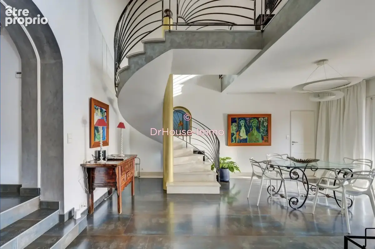 Maison 5 pièces 222 m² à vendre à Marseille-12e (13012) - photo 3