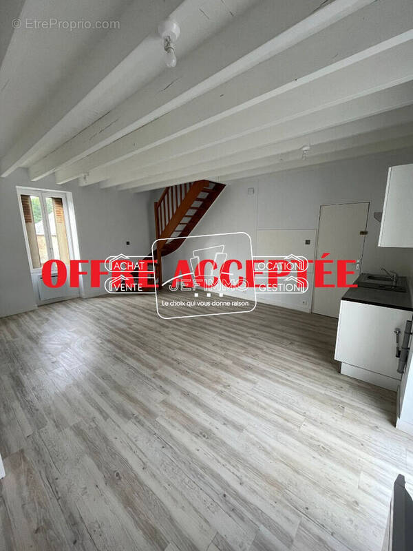 Appartement à JOUE-SUR-ERDRE