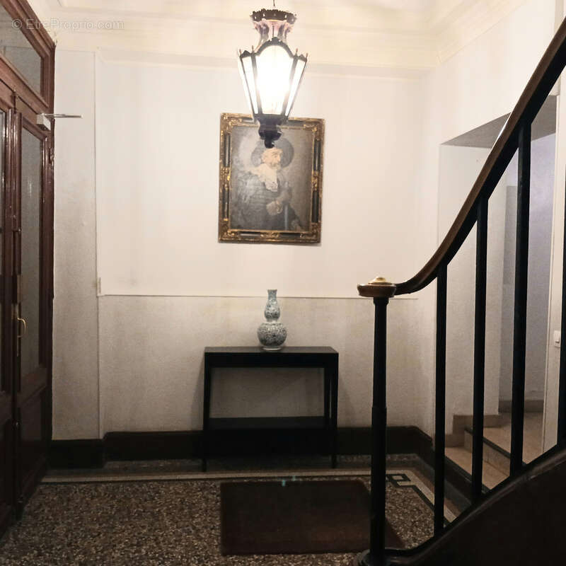 Appartement à PARIS-8E