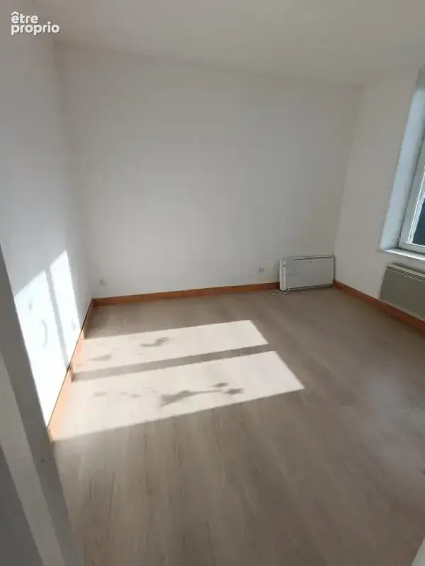 Immeuble / 152 m² / 157 500 EUR / LILLERS - photo 3