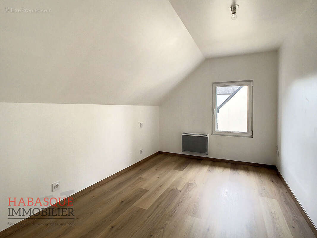 Maison à LAMPAUL-GUIMILIAU