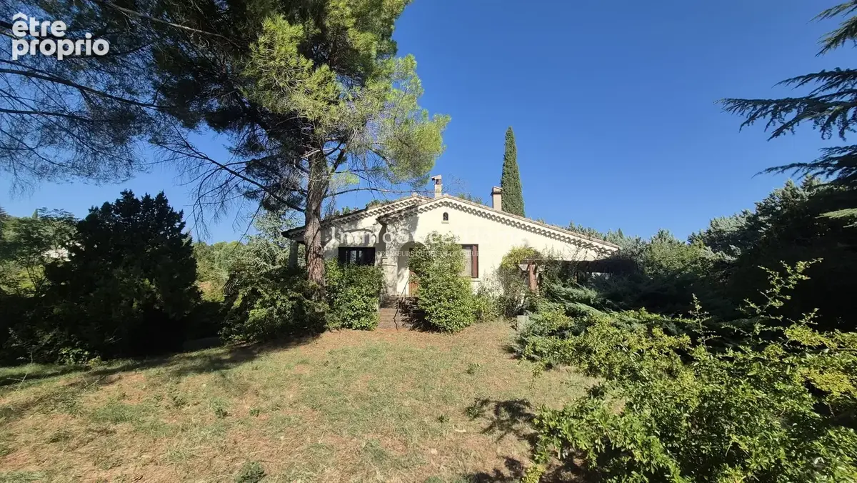 Maison à MIRABEL-AUX-BARONNIES