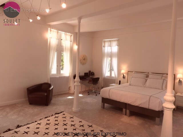 Maison à L'ISLE-SUR-LA-SORGUE