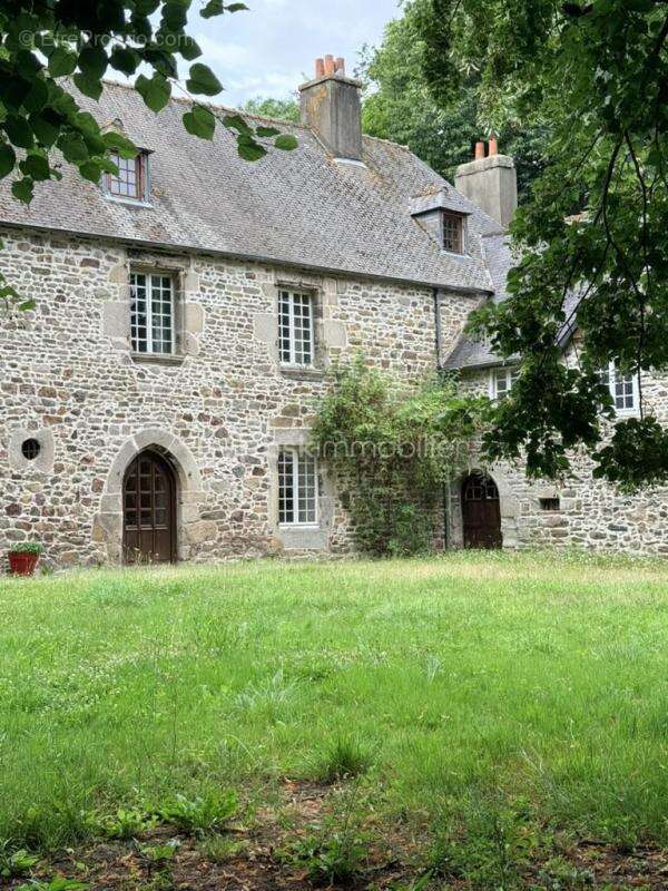 Manoir d'exception au cœur d'un bourg de caractère, entre terre et mer - photo 5