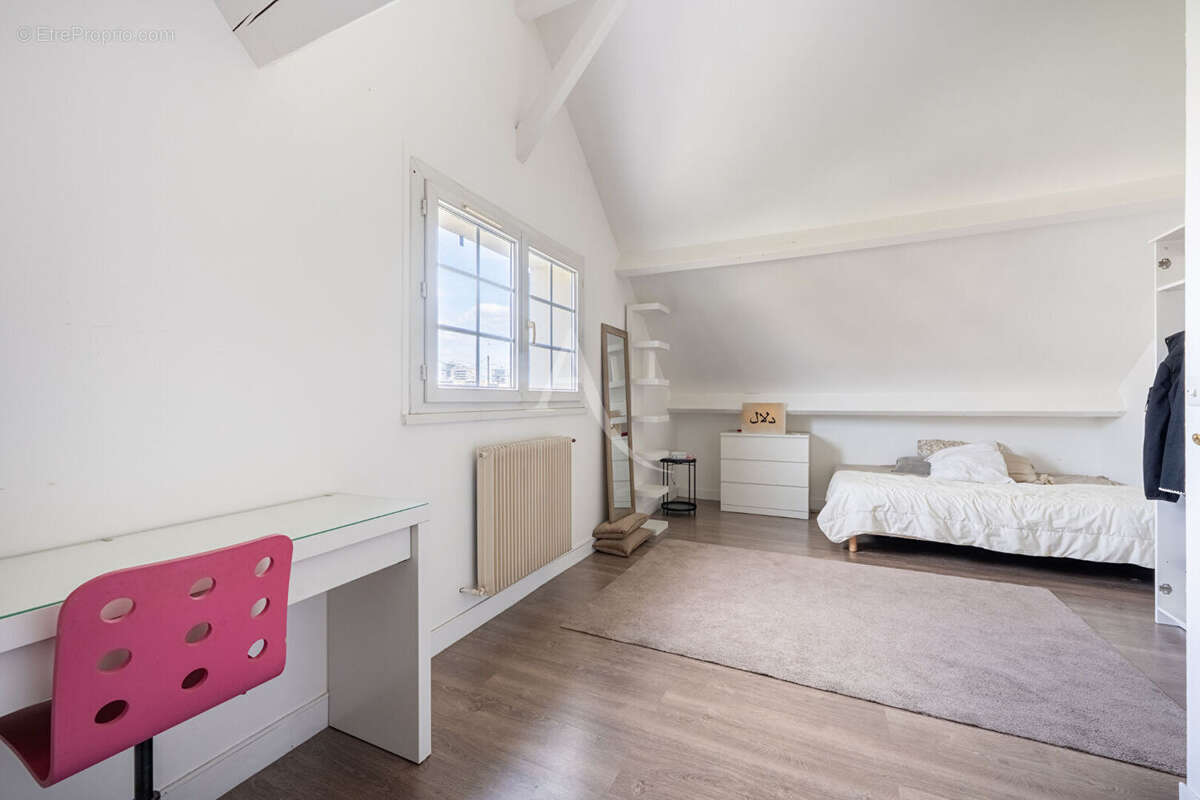 Maison 147m² Les Mureaux - 5 chambres - photo 9