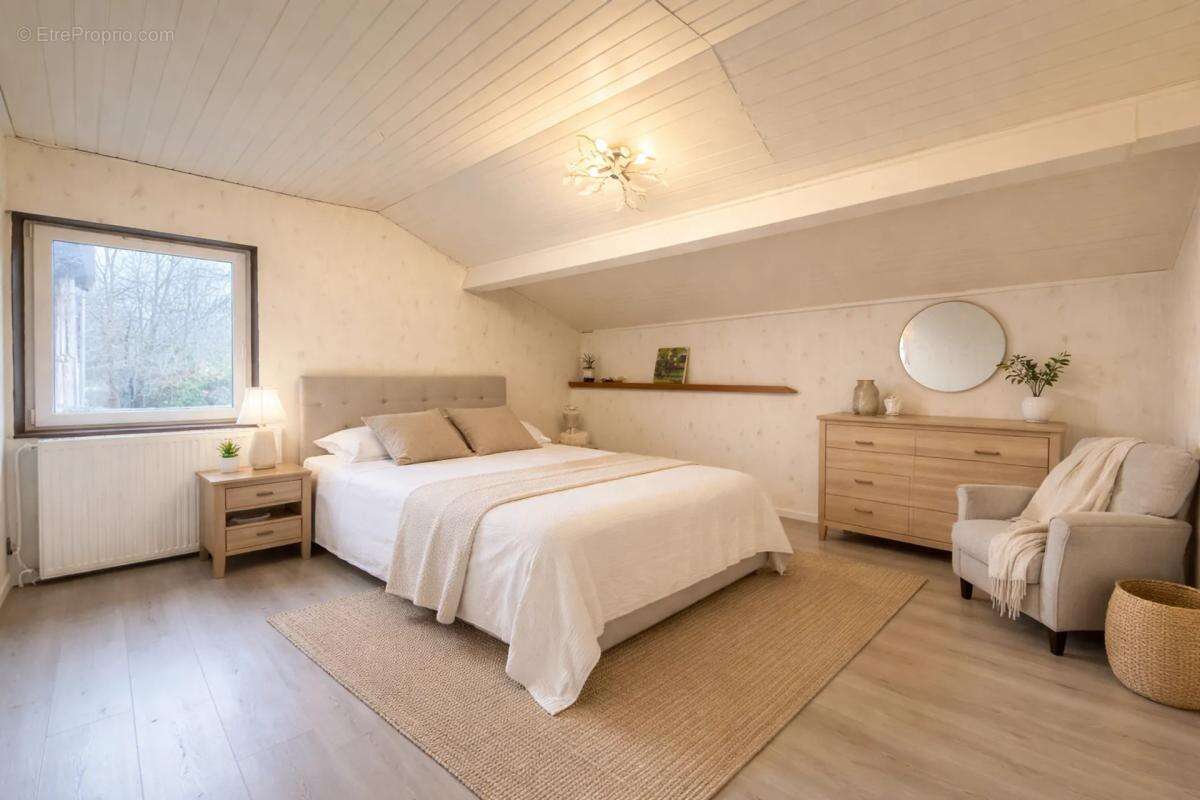 Maison à LES ABRETS