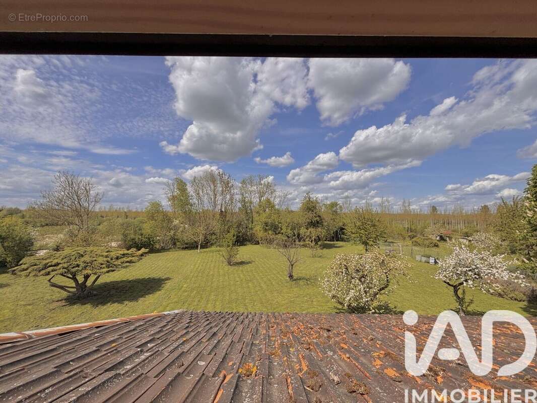 Photo 2 - Maison à LA MOTTE-TILLY