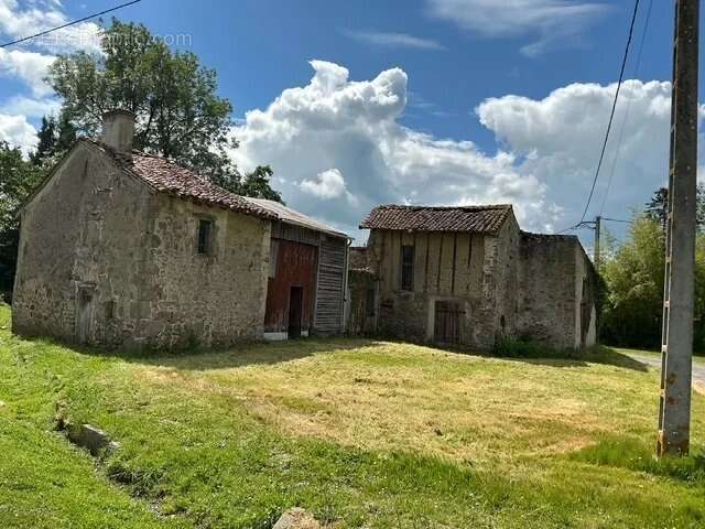Maison à ORADOUR-SAINT-GENEST