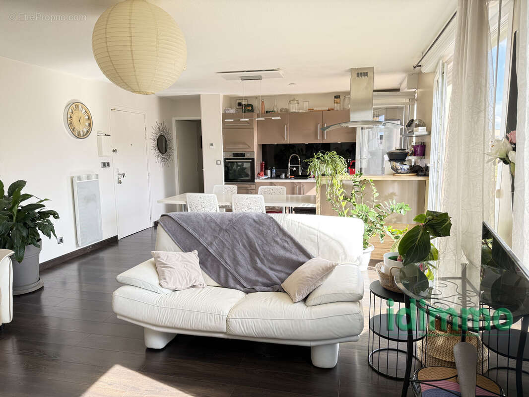 Appartement à LYON-8E