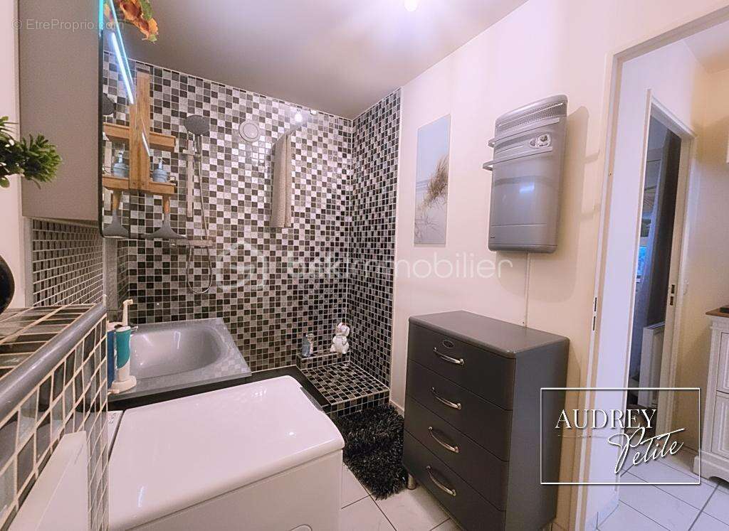 Appartement à AUBERVILLIERS