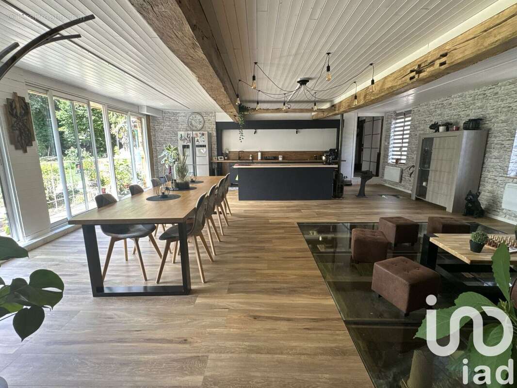 Photo 4 - Maison à LOUZE