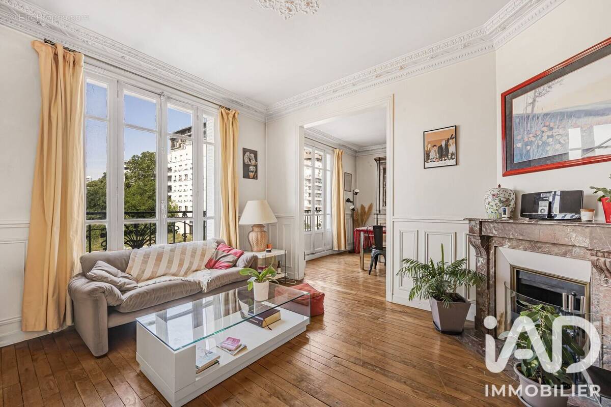 Photo 1 - Appartement à COURBEVOIE