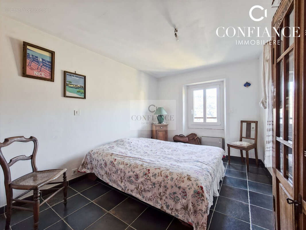 Maison à CONTES
