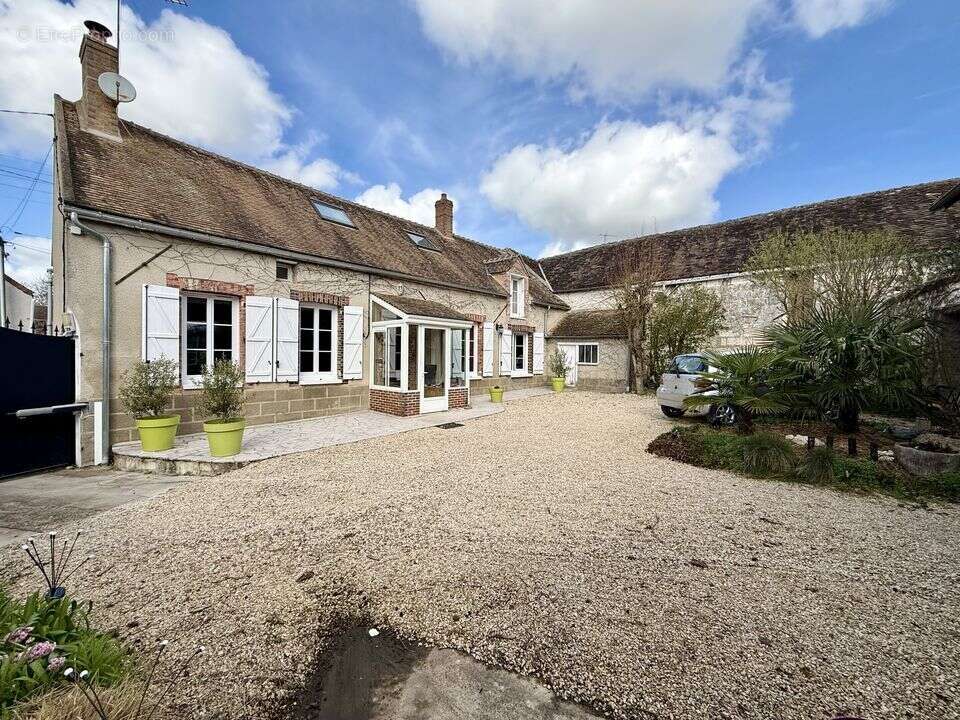 Maison à MICHERY