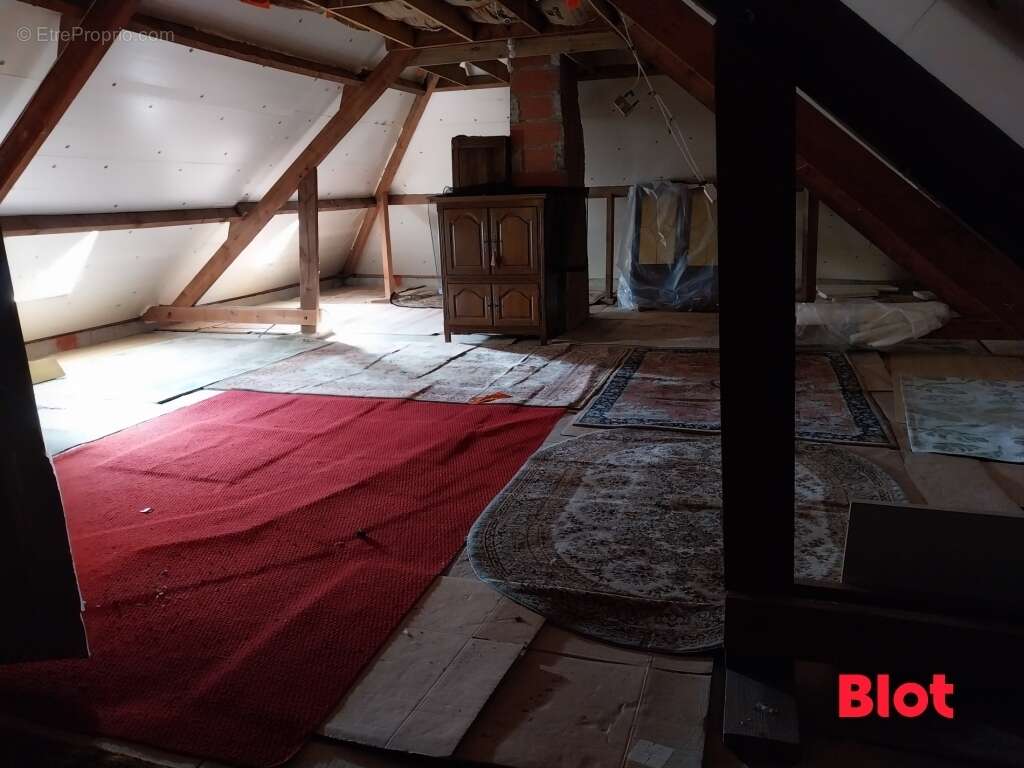 Maison à CHATILLON-EN-VENDELAIS