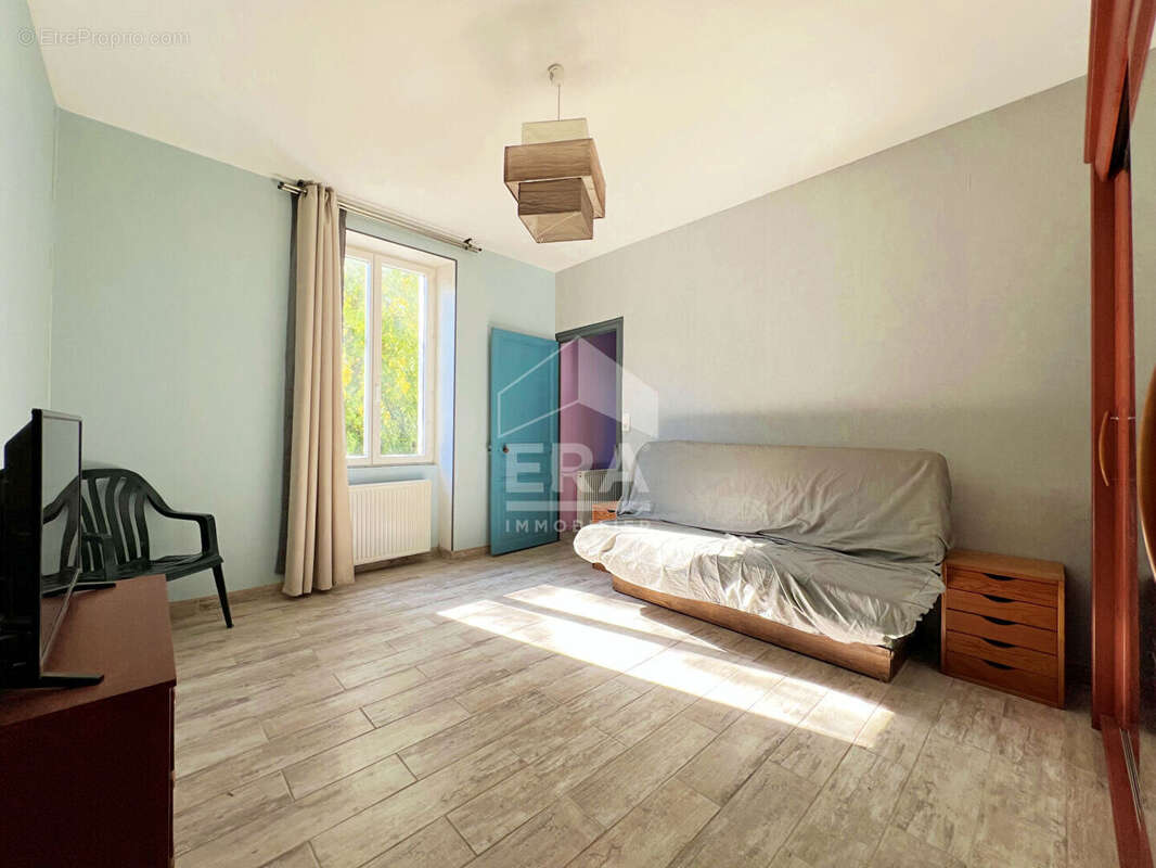 Maison à LA COURONNE