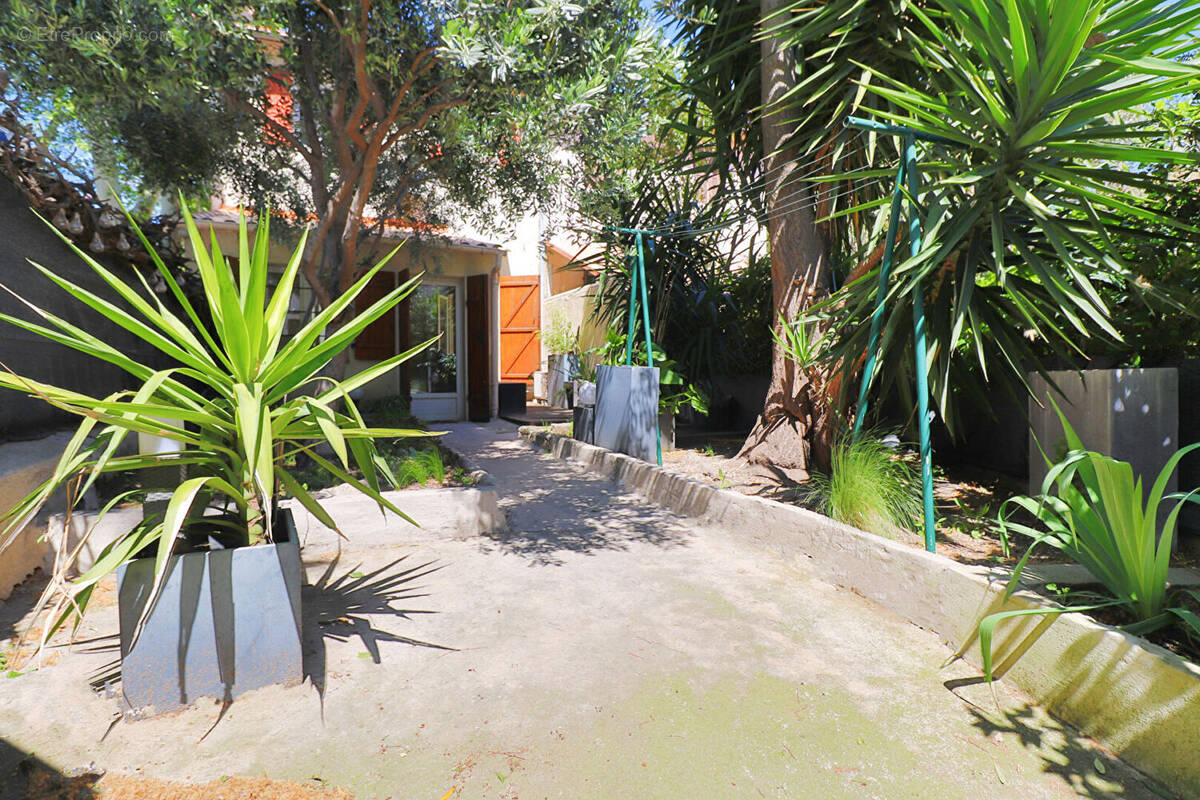 Maison à MARSEILLE-10E