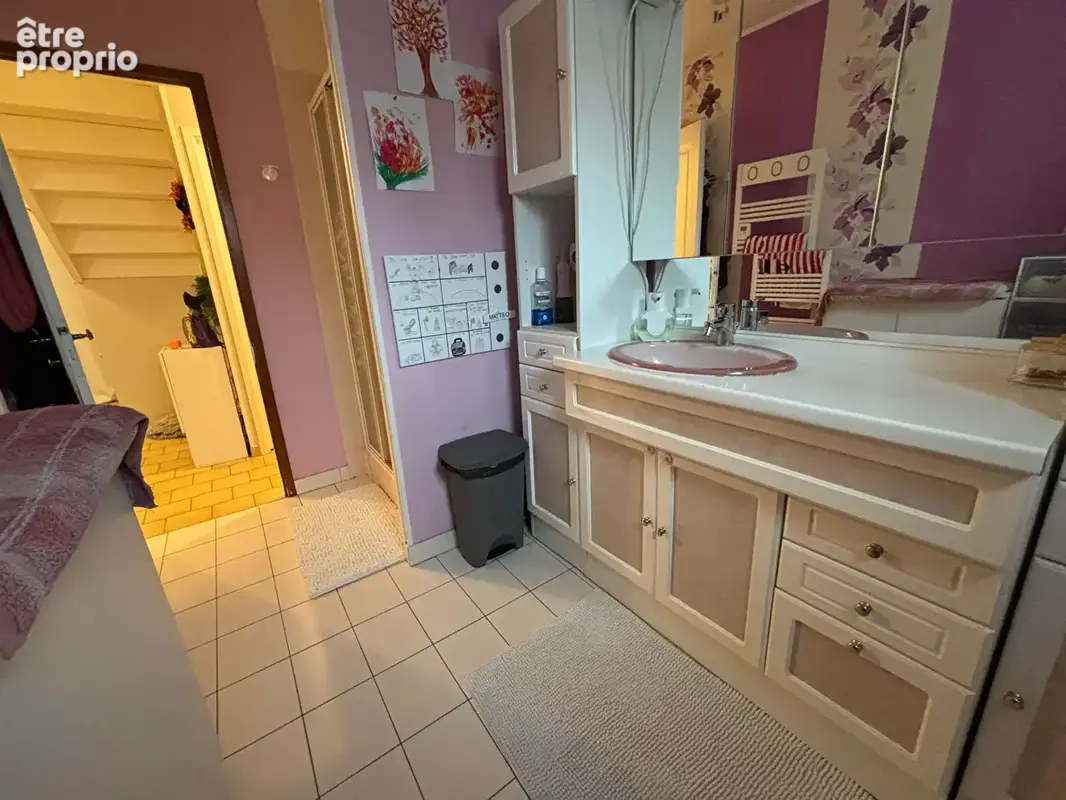 Maison  5 pièce(s) 120 m2 LA HAYE DU THEIL - photo 12
