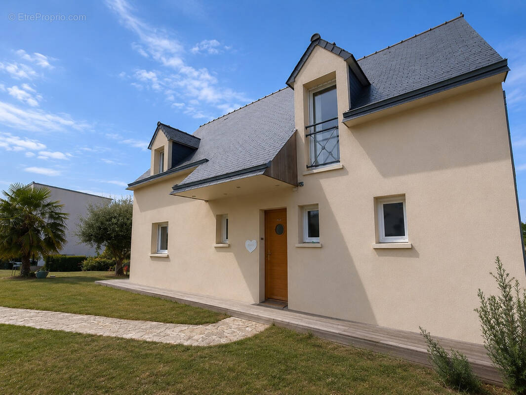 Maison à CREHEN