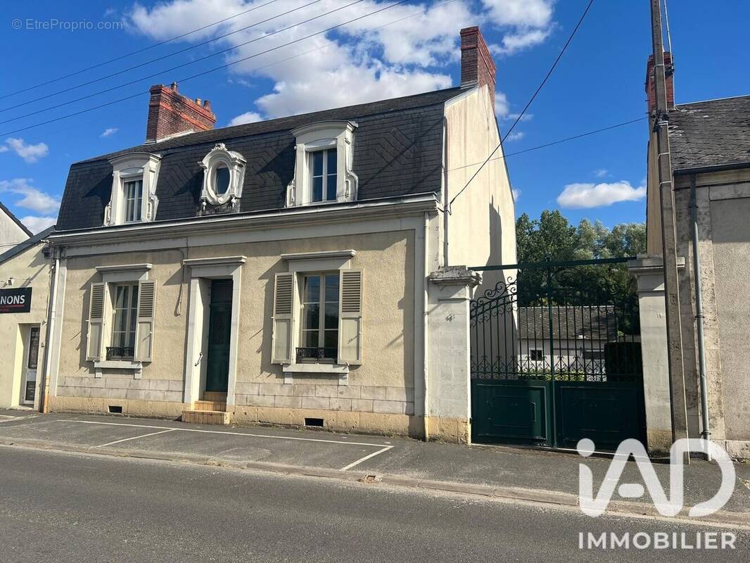Photo 1 - Maison à SAINT-DOULCHARD