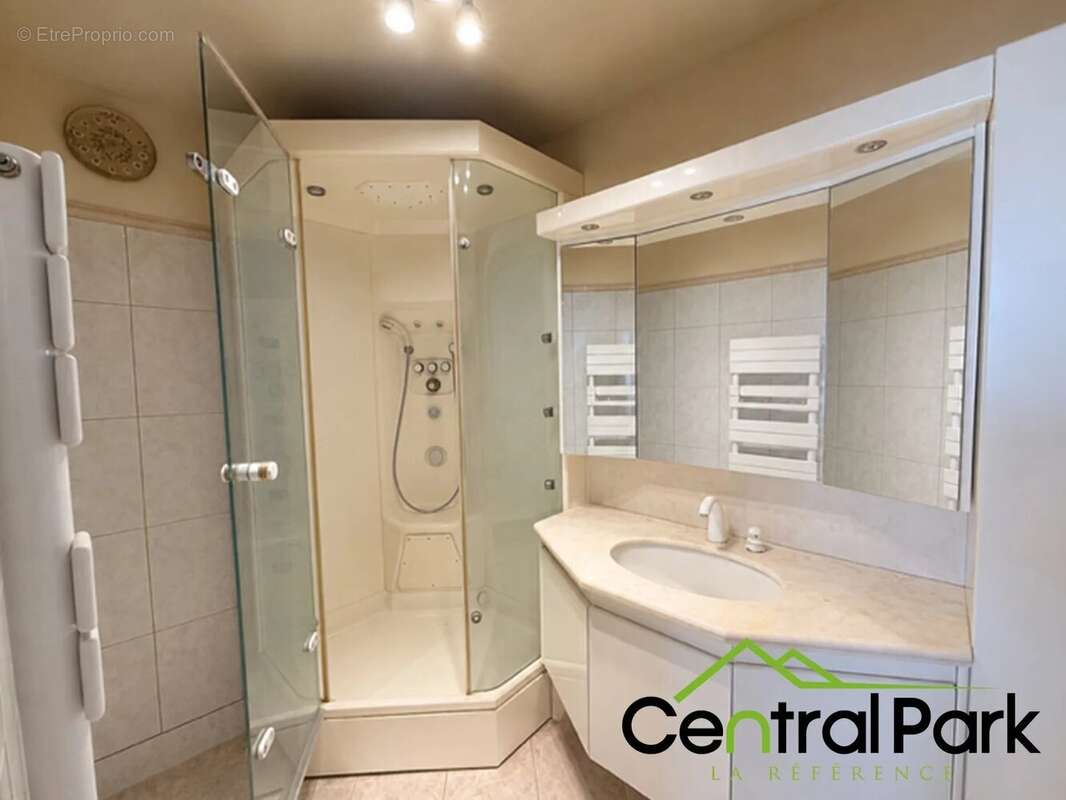 Charmant appartement T3 - cave et balcons - photo 6