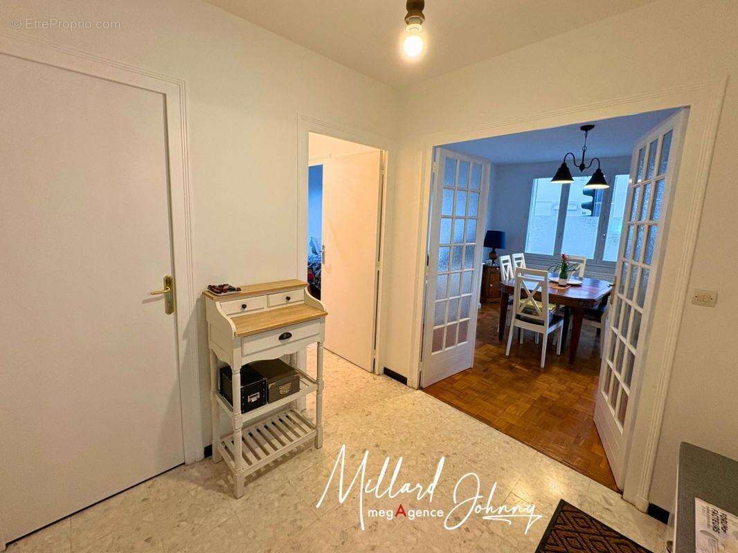 Appartement à MONTCEAU-LES-MINES