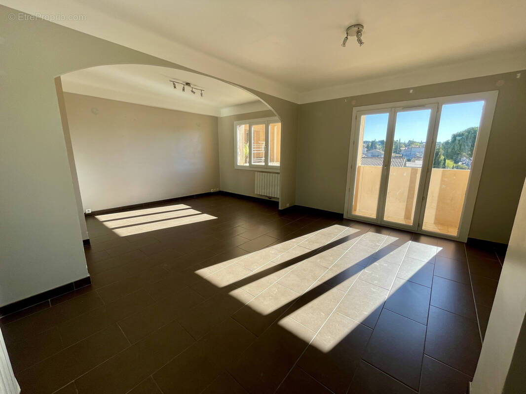 Appartement à MARSEILLE-12E