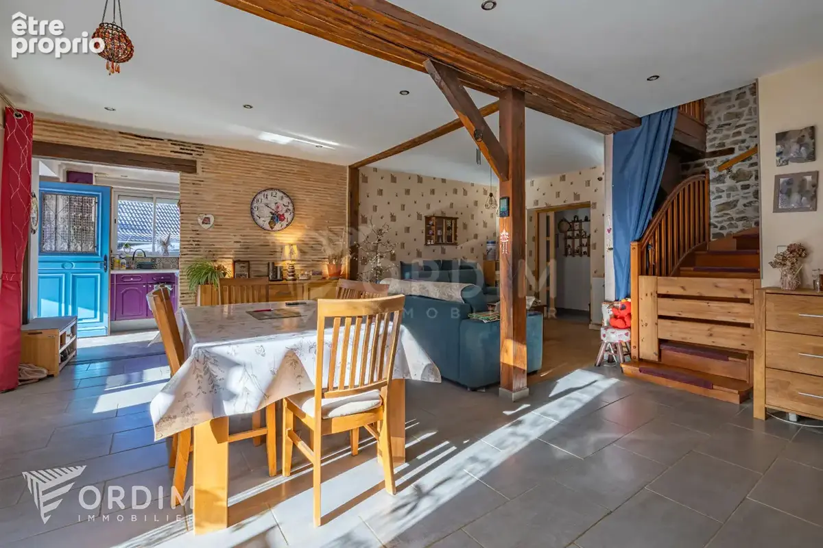 Au calme, en pleine nature , maison avec terrain de 6 290 m² et piscine - photo 2