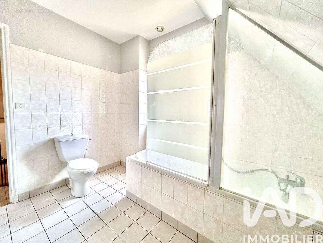 Photo 7 - Maison à VILLENEUVE-SUR-YONNE