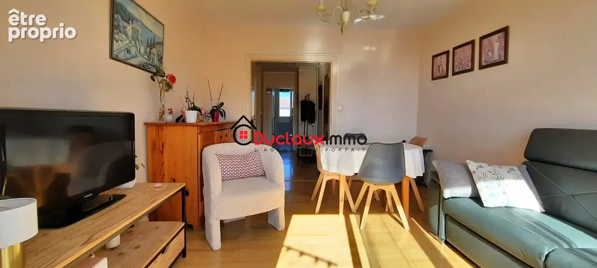 Appartement traversant deux chambres avec BALCON - PARKING & CAVE - photo 4