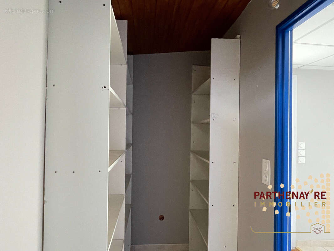 Appartement à SAINT-AUBIN-LE-CLOUD